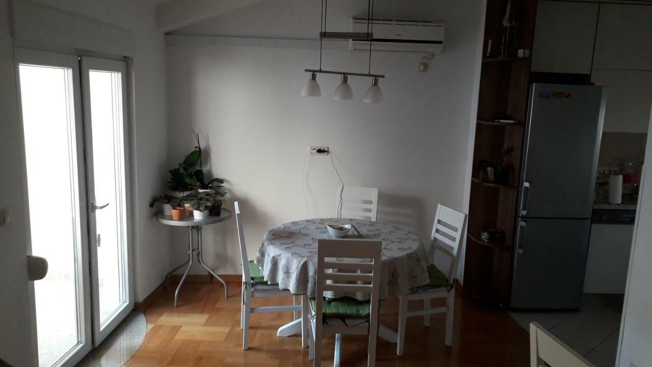 Apartmani Zilic Дуги-Рат Экстерьер фото