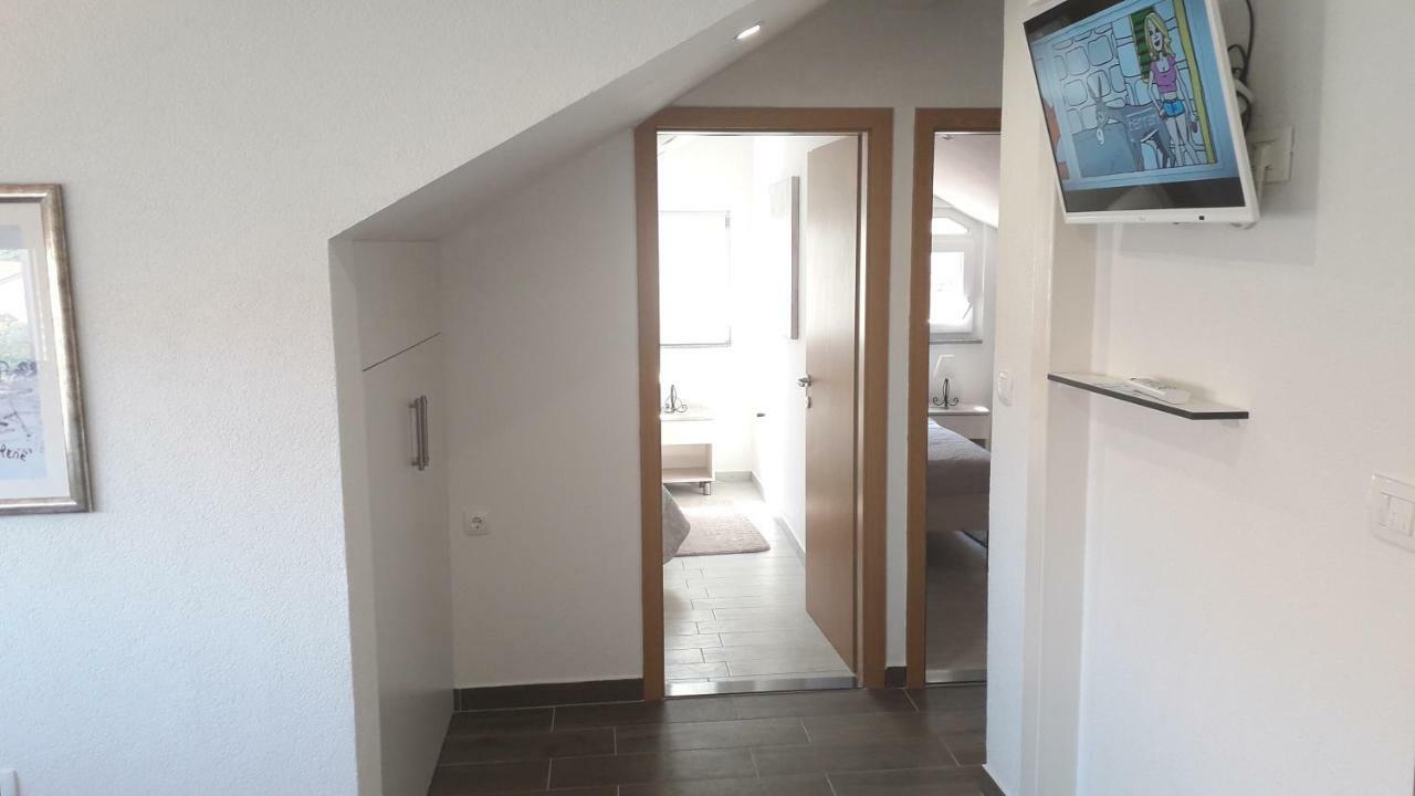 Apartmani Zilic Дуги-Рат Экстерьер фото