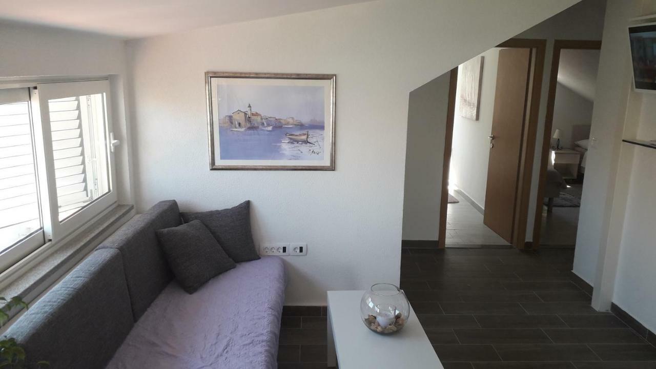 Apartmani Zilic Дуги-Рат Экстерьер фото