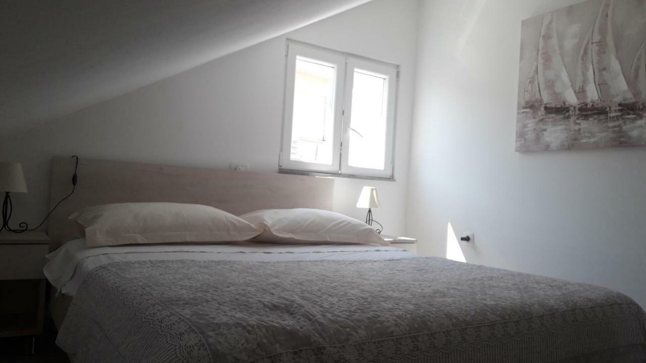 Apartmani Zilic Дуги-Рат Экстерьер фото