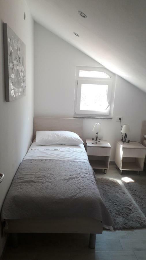 Apartmani Zilic Дуги-Рат Экстерьер фото