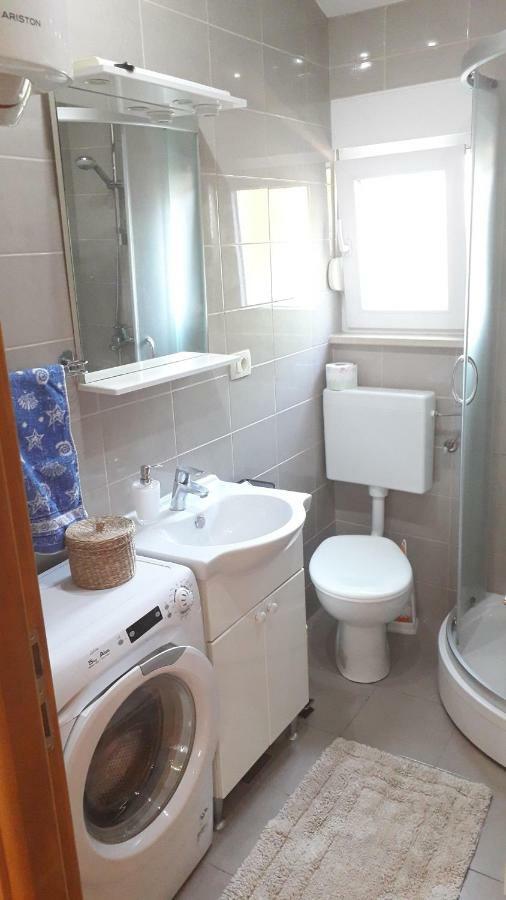 Apartmani Zilic Дуги-Рат Экстерьер фото