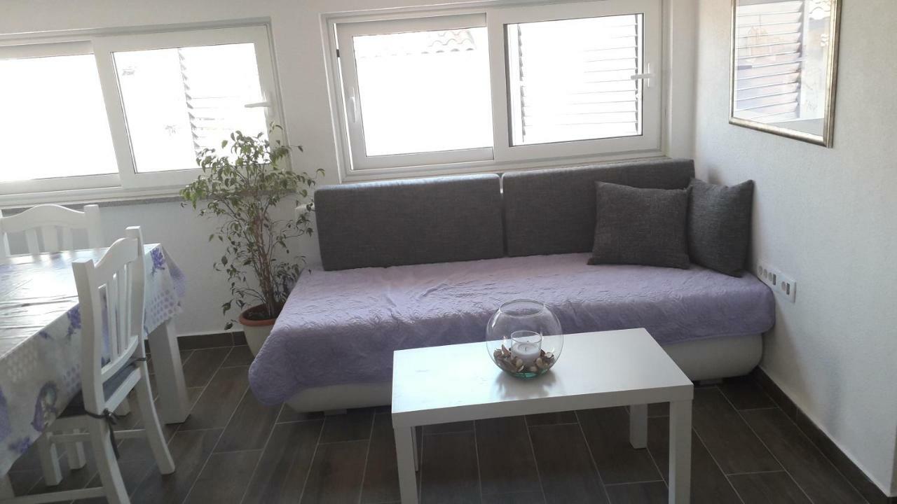Apartmani Zilic Дуги-Рат Экстерьер фото