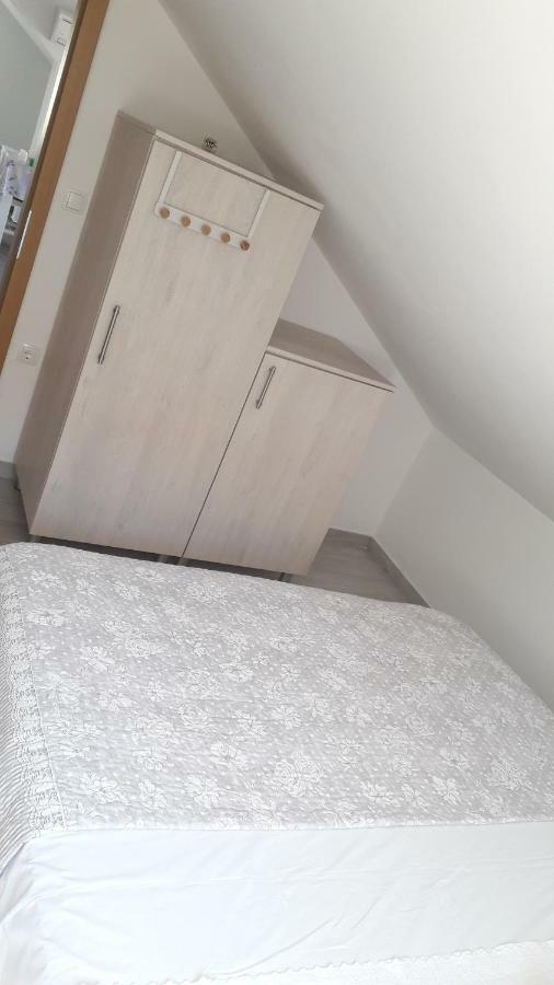 Apartmani Zilic Дуги-Рат Экстерьер фото