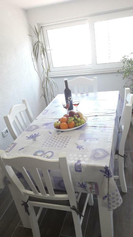 Apartmani Zilic Дуги-Рат Экстерьер фото